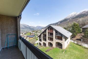 Gîte pour 5 personnes, avec balcon à Saint-Léger-les-Mélèzes