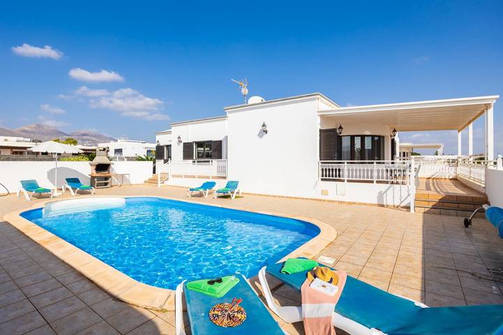 Villa für 6 Personen mit Garten in Puerto Calero, Yaiza