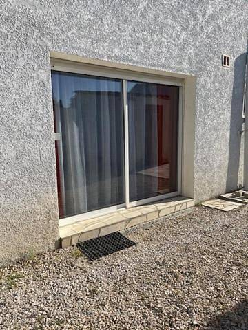 Gîte pour 5 personnes, avec piscine ainsi que vue et terrasse à Saint-Féliu-d'Avall - 4