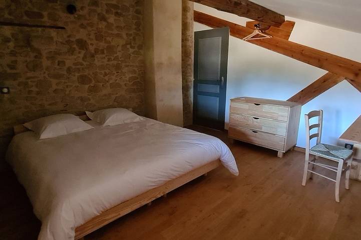 Gîte pour 6 personnes, avec jardin et balcon à Sabran - 4