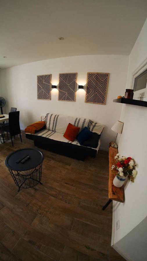 Appartement entier, Charmant Appartement refait à neuf in Rougiers, Région de Brignoles