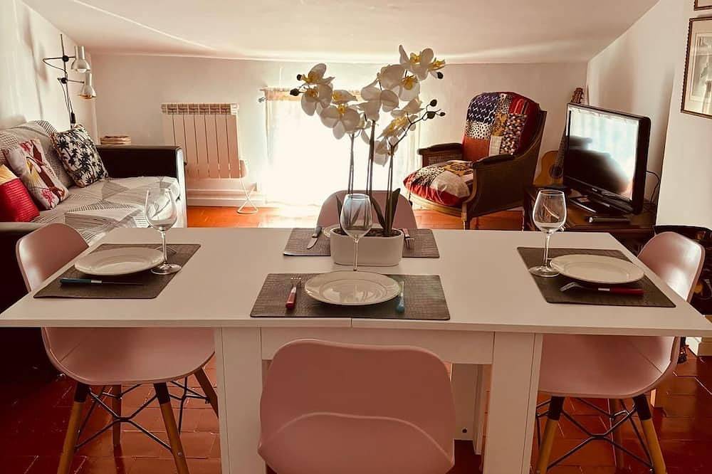 Apartamento entero, In The Heart Of Banon At the bottom of the apartment, bakery, restaurant, paragliding, etc. in Banon, Forcalquier region