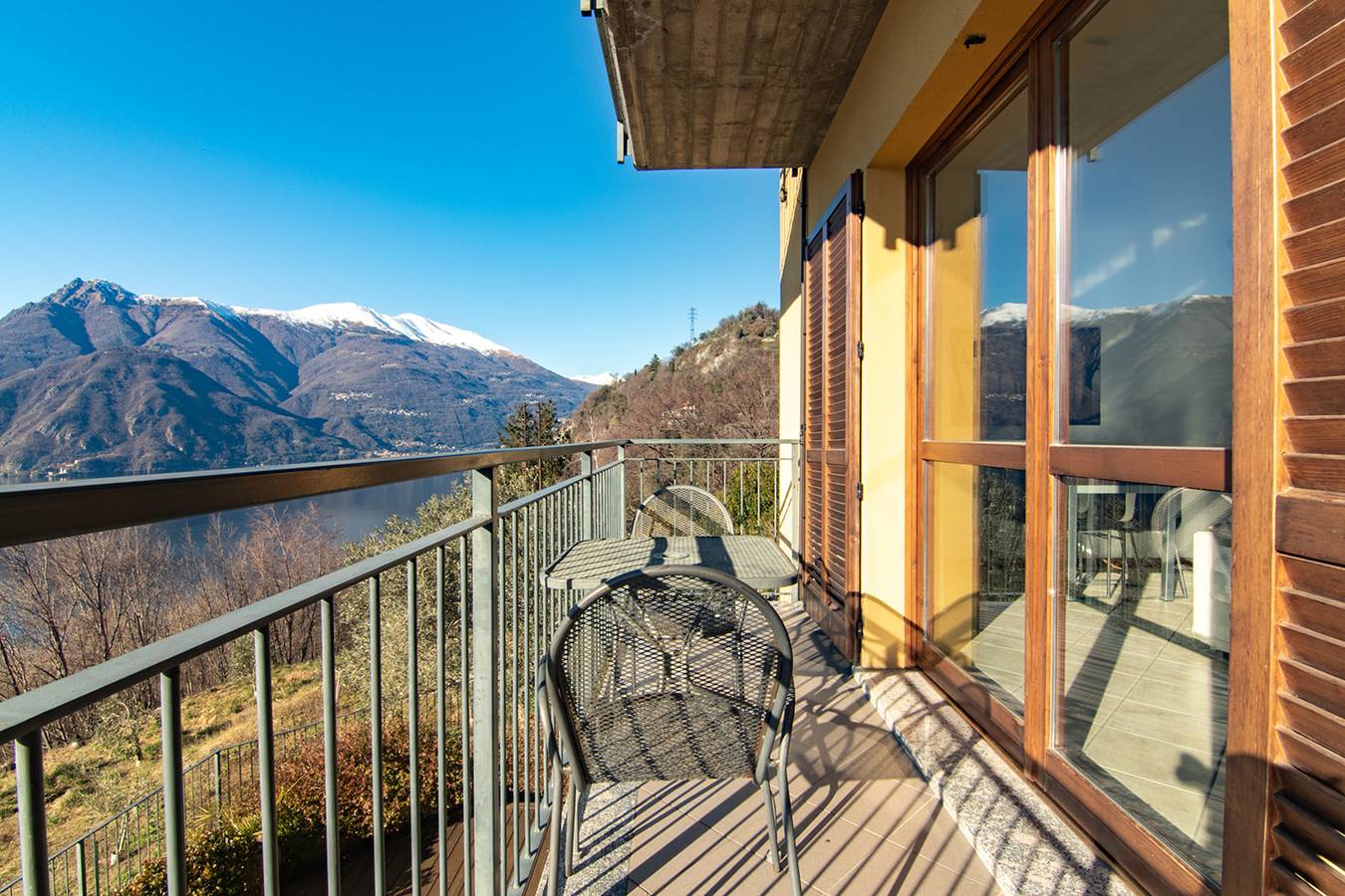 Ganze Wohnung, Vista d'Oro Ulivo Apt. 7 in Perledo, Gemeinde Perledo
