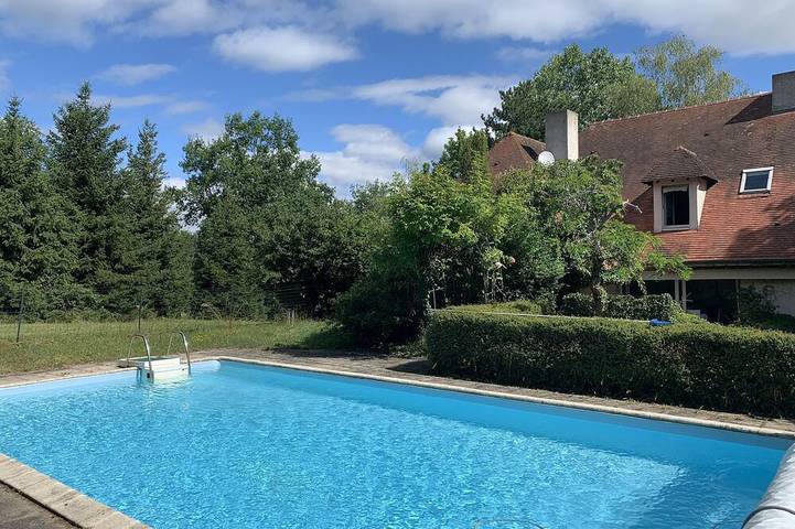 Maison de vacances pour 13 personnes, avec Balcon et Jardin à Bellerive-sur-Allier