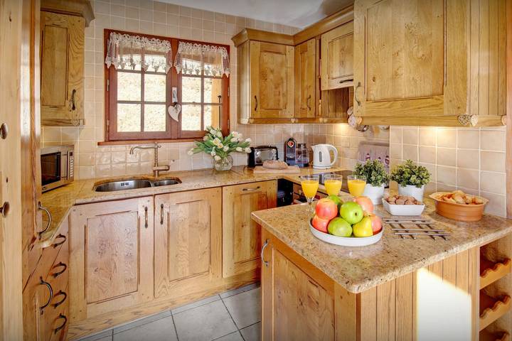 Chalet pour 10 personnes, avec jardin et sauna, animaux acceptés à Manigod - 4