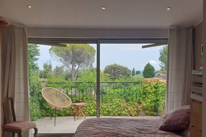 Gîte pour 7 personnes, avec jardin à Châteauneuf-Grasse - 3