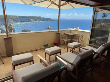 Gîte pour 3 personnes, avec vue et balcon dans Citadelle De Bonifacio