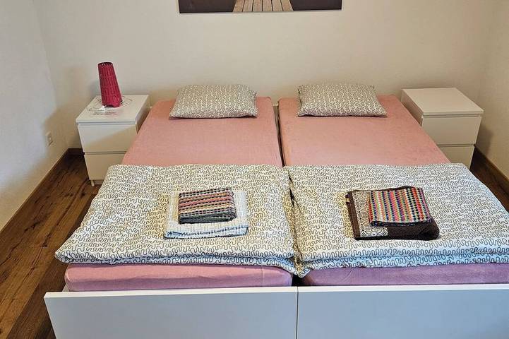 Ganze Wohnung, Gemütliche 3,5-Zimmer-Wohnung im Herzen von Davos in Davos Platz 1, Davos