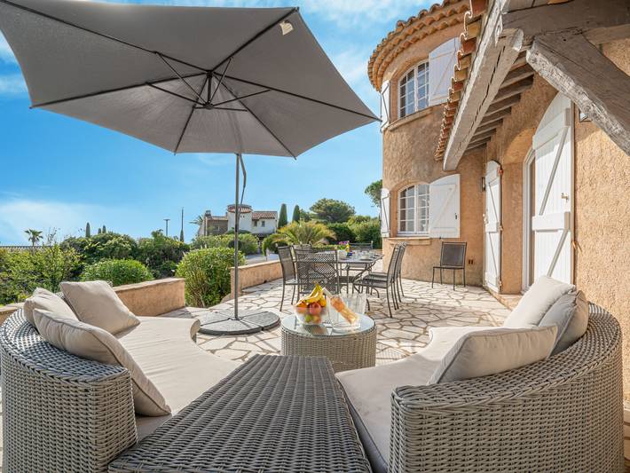 Location de vacances pour 8 personnes, avec terrasse et jardin dans Plage Du Grand Boucharel Saint Aygulf - 2
