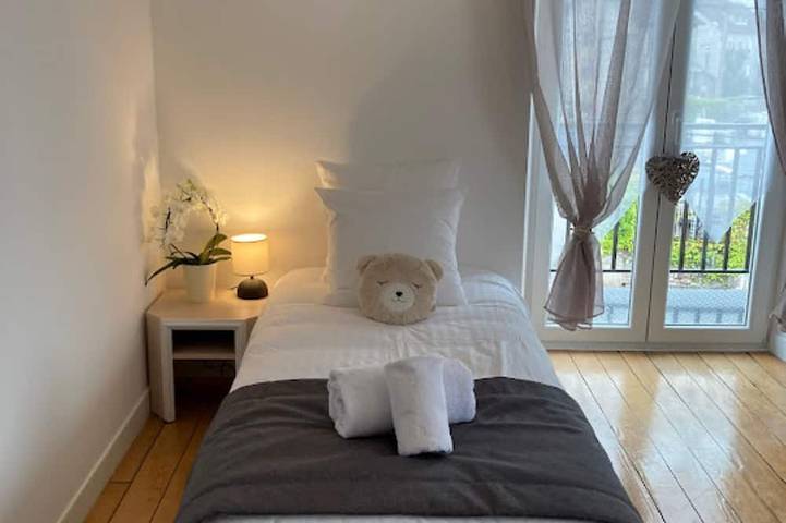 Location de vacances pour 13 personnes, avec jardin et jacuzzi dans Bruyères - 3