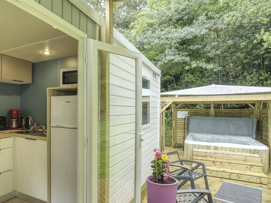 Camping Nantes Camping  - Mobilhome 6 personas - Chalet Atlántico 3 habitaciones + 2 baños 40m² + Spa in Nantes, Nantes region