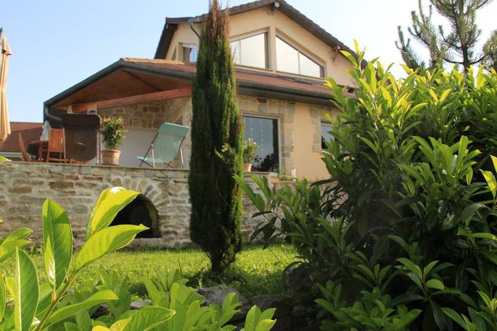 Chambre d’hôte pour 2 personnes, avec jacuzzi et jardin dans le Doubs - 4