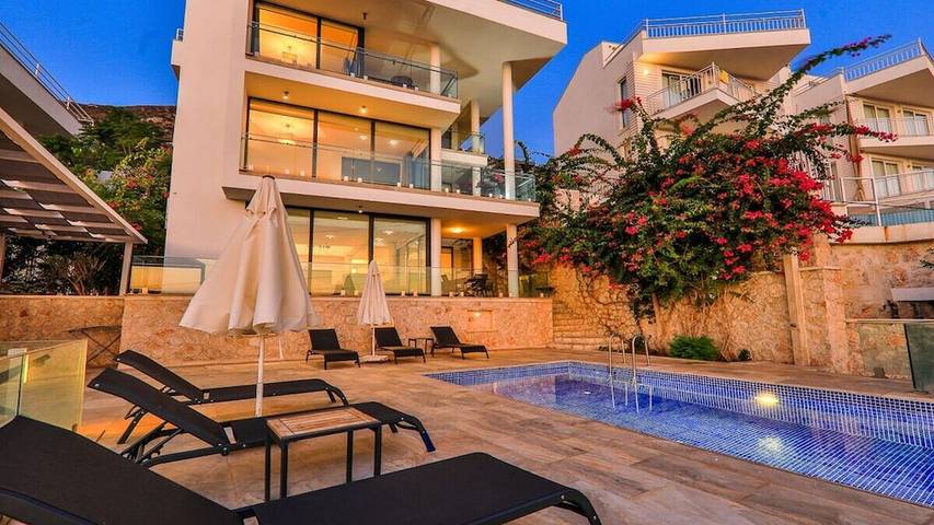 Holiday apartment for 6 people, with terrace in Kalkan