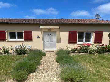 Villa pour 4 personnes, avec piscine et balcon/terrasse, animaux acceptés dans les Deux-Sèvres