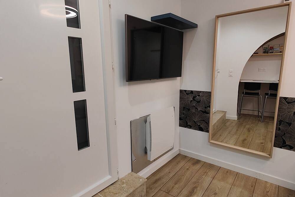 Room with private bathroom in Les Arcs (Var), Draguignan region