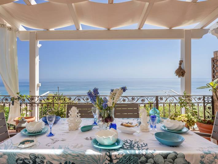 Casa vacanza per 6 persone, con Terrazza e Giardino a Porto Palo
