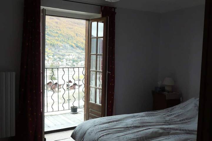 Gîte pour 2 personnes, avec balcon dans Office De Tourisme De Briancon - 2