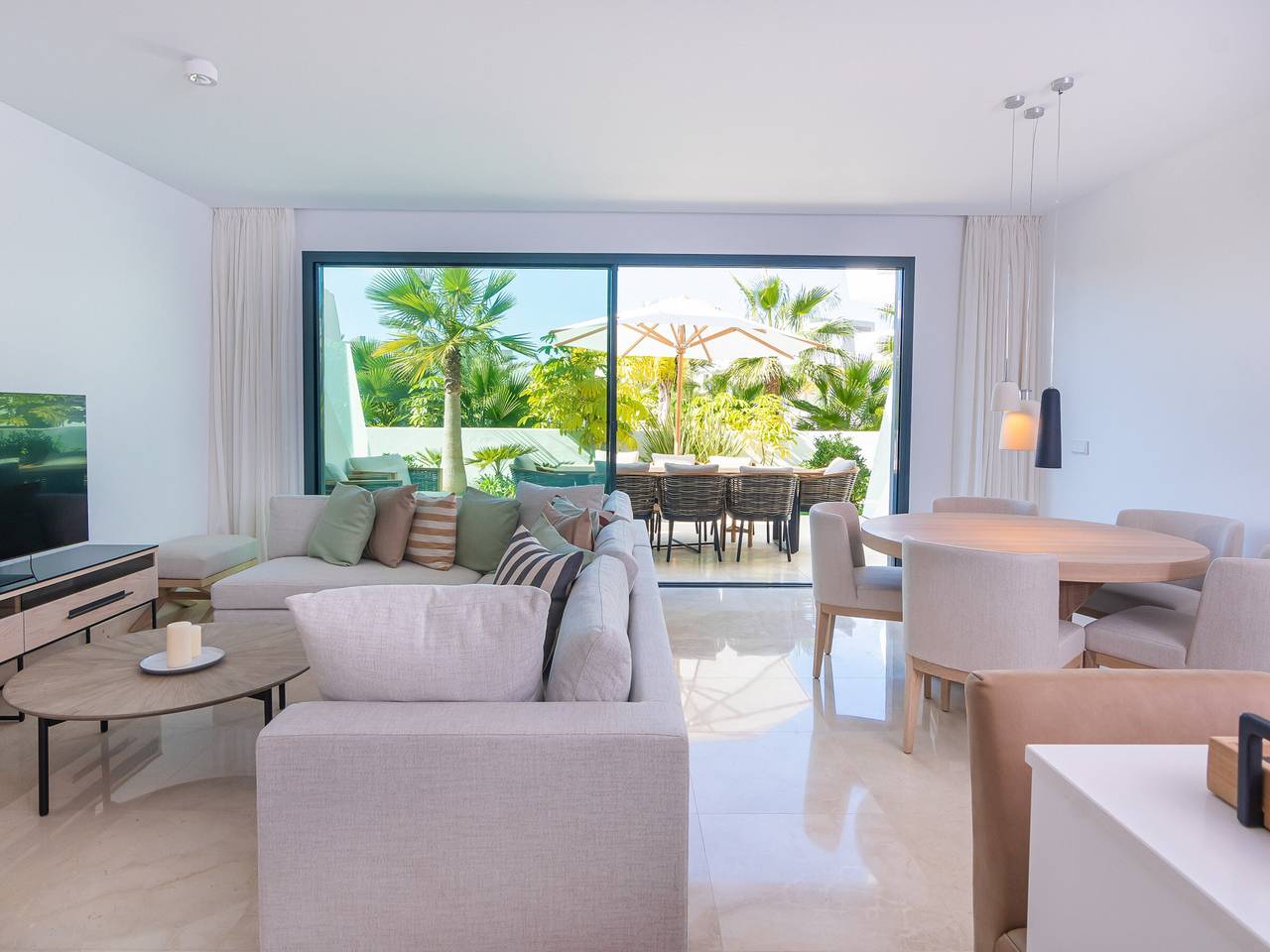 Villa moderne à La Cala de Mijas pour 8 pers. avec piscine privée et terrasses ensoleillées in La Cala de Mijas, Mijas