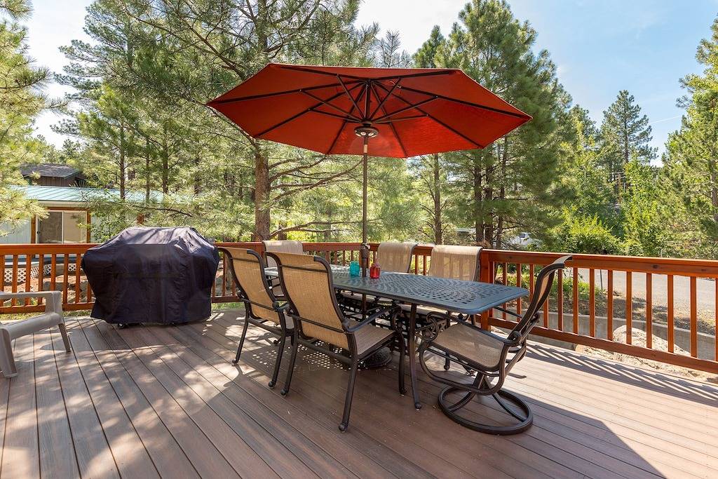 Log Cabin for 8 Guests in Munds Park, Mormon Lake