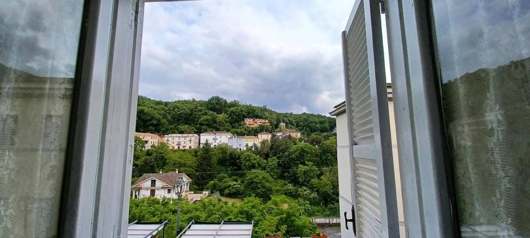 Gîte pour 5 personnes, avec vue et balcon, animaux acceptés à Atina - 4