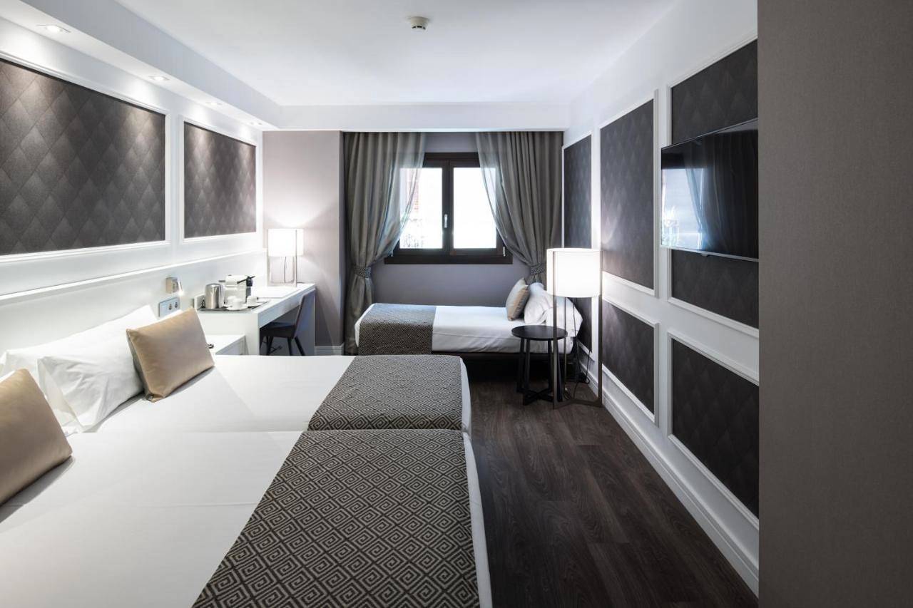 Hôtel pour 10 personnes avec jacuzzi in Barcelona Centre, Barcelone