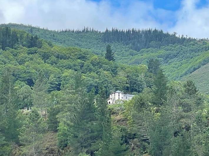 Casa de vacaciones para 10 personas, con vistas y jardín en Comarca del Narcea - 4