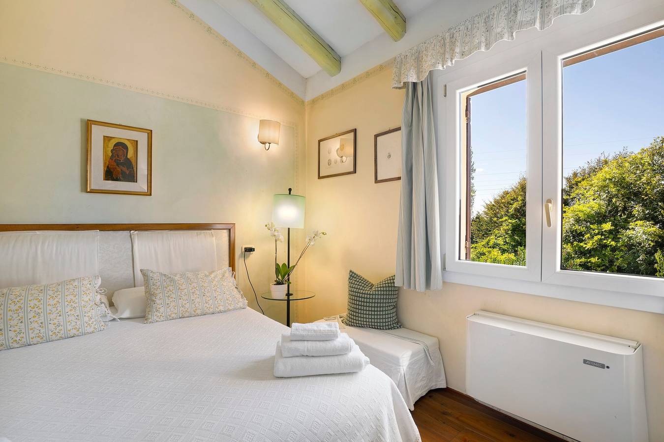 Chambre 'Verde' avec Jardin Partagé, Wi-Fi et Climatisation in Mirano, Province de Venise