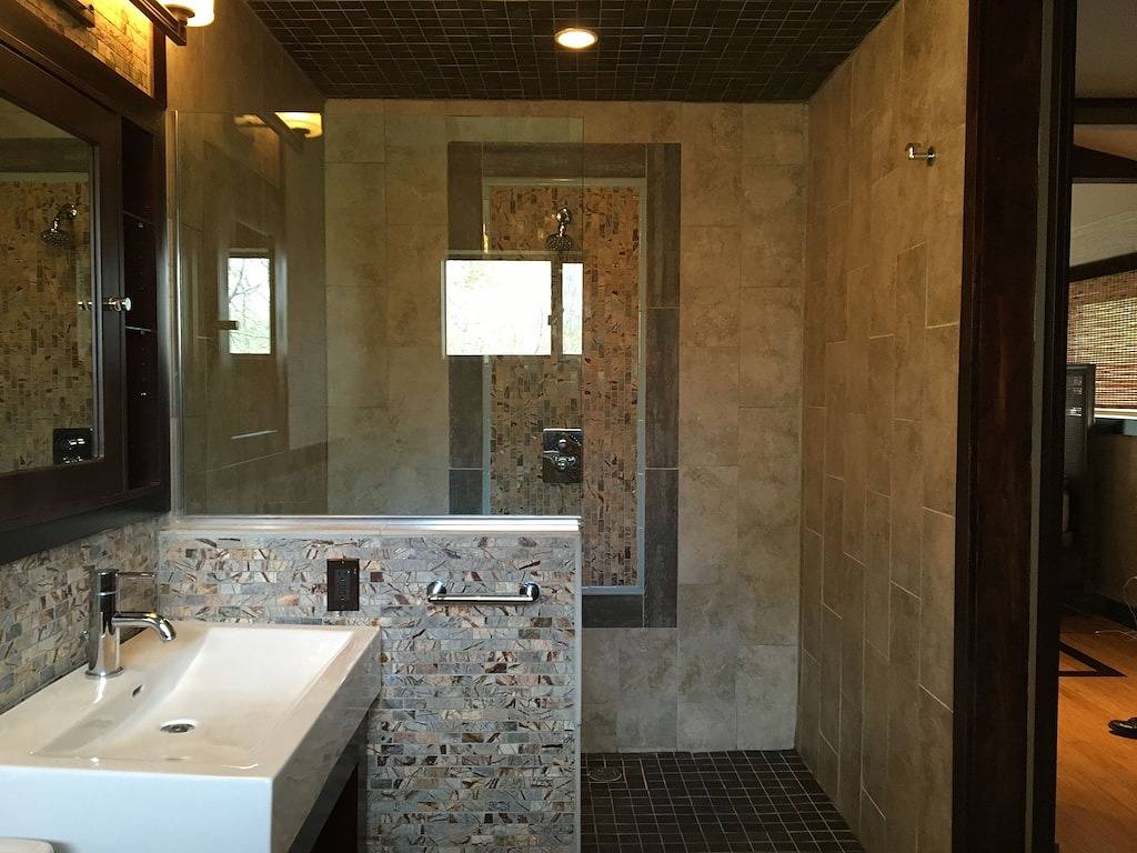 Hamptons Schönheit, komplett renovierte Haus mit Pool, Minuten zum Meer und die Stadt in Noyack, Hamptons