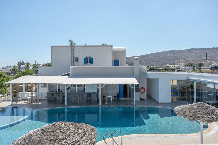 Apartmenthotel for 2 people in Santorini