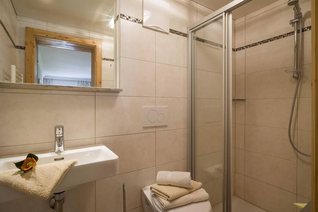 Doppelzimmer Rotspitz in Maurach, Eben am Achensee