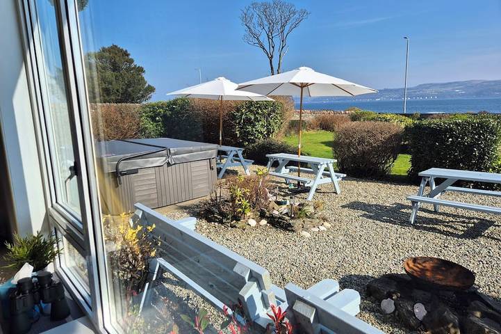 Holiday rental for 12 people, with Hot tub and Terrace as well as Garden in Dunoon