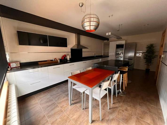 Location de vacances pour 6 personnes, avec jardin dans O Pedrouzo - 4