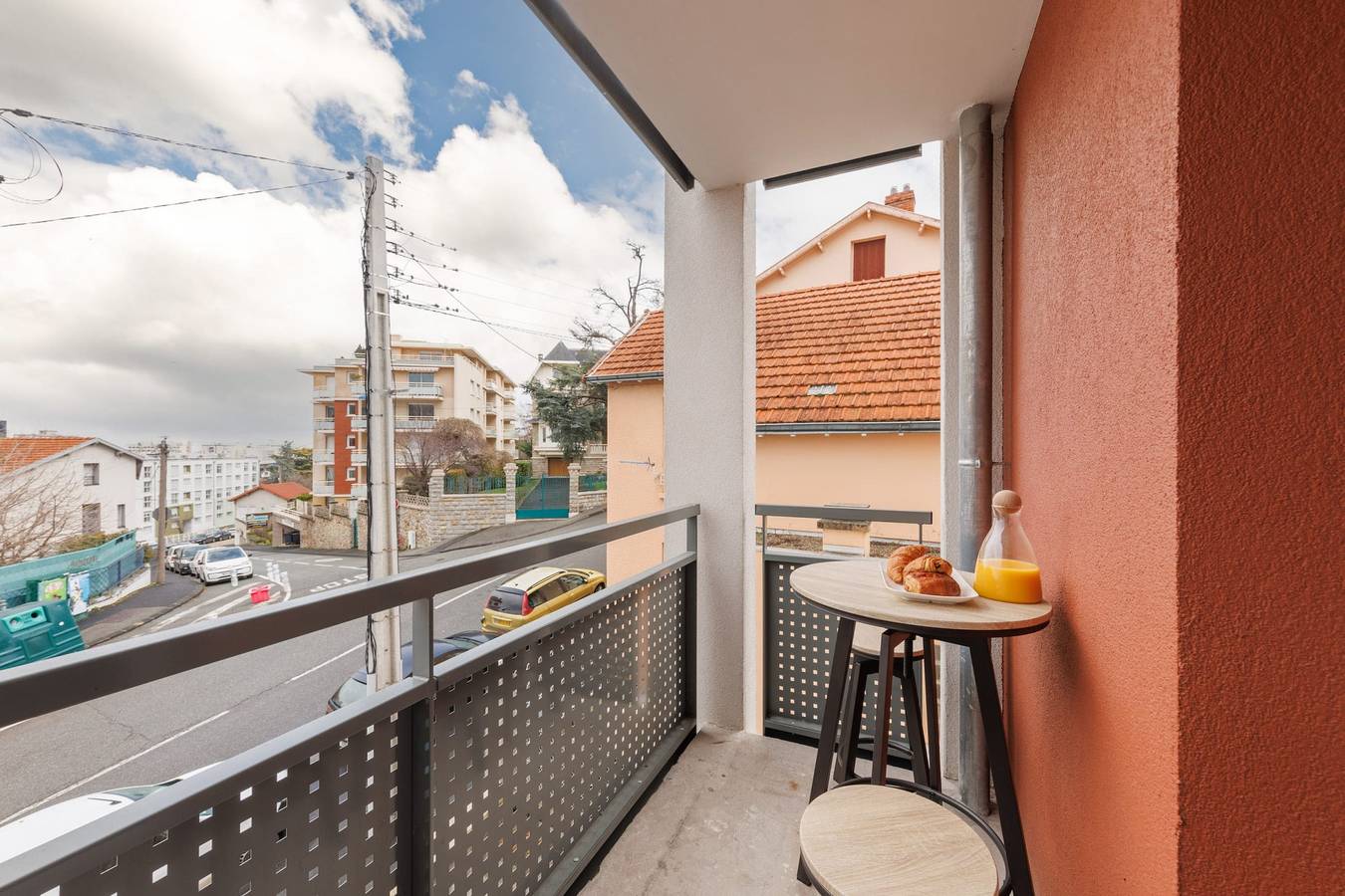 Ganzes Studio, 3 Le Loki - Tramway - Wifi - Balcon in Clermont-Ferrand, Regionaler Naturpark Volcans d'Auvergne