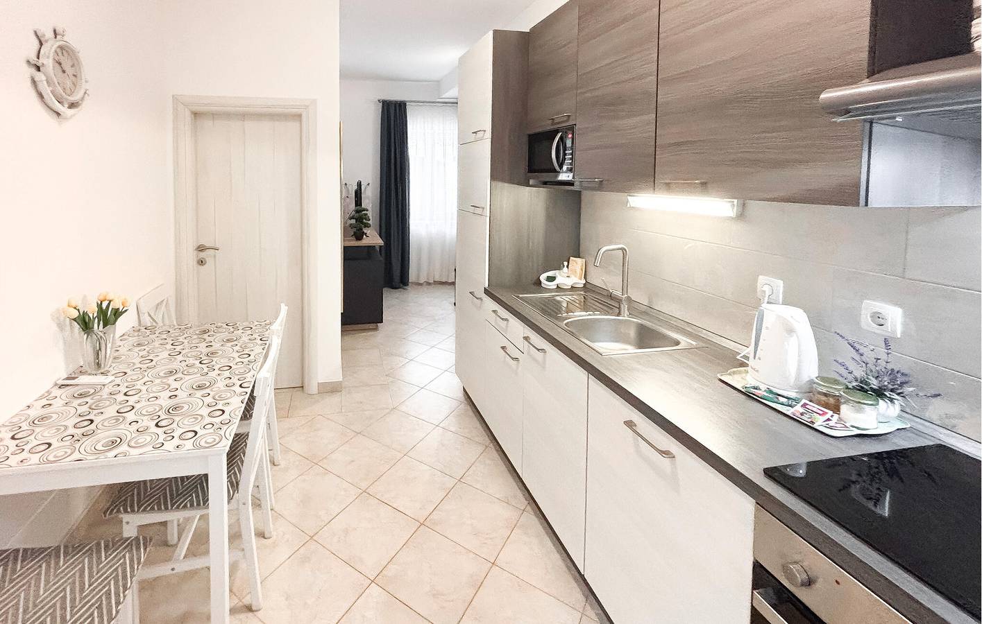 Ganze Ferienwohnung, Gemütliche Ferienwohnung mit Terrasse, WLAN und Parkplatz – 300 m von Opuzen und dem Fluss entfernt in Dubrovnik-Neretva