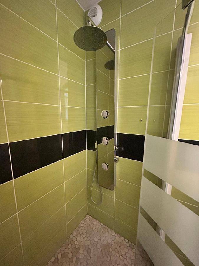 Chambre d’hôte pour 2 personnes, avec vue ainsi que piscine et jardin, animaux acceptés dans le Jura - 4