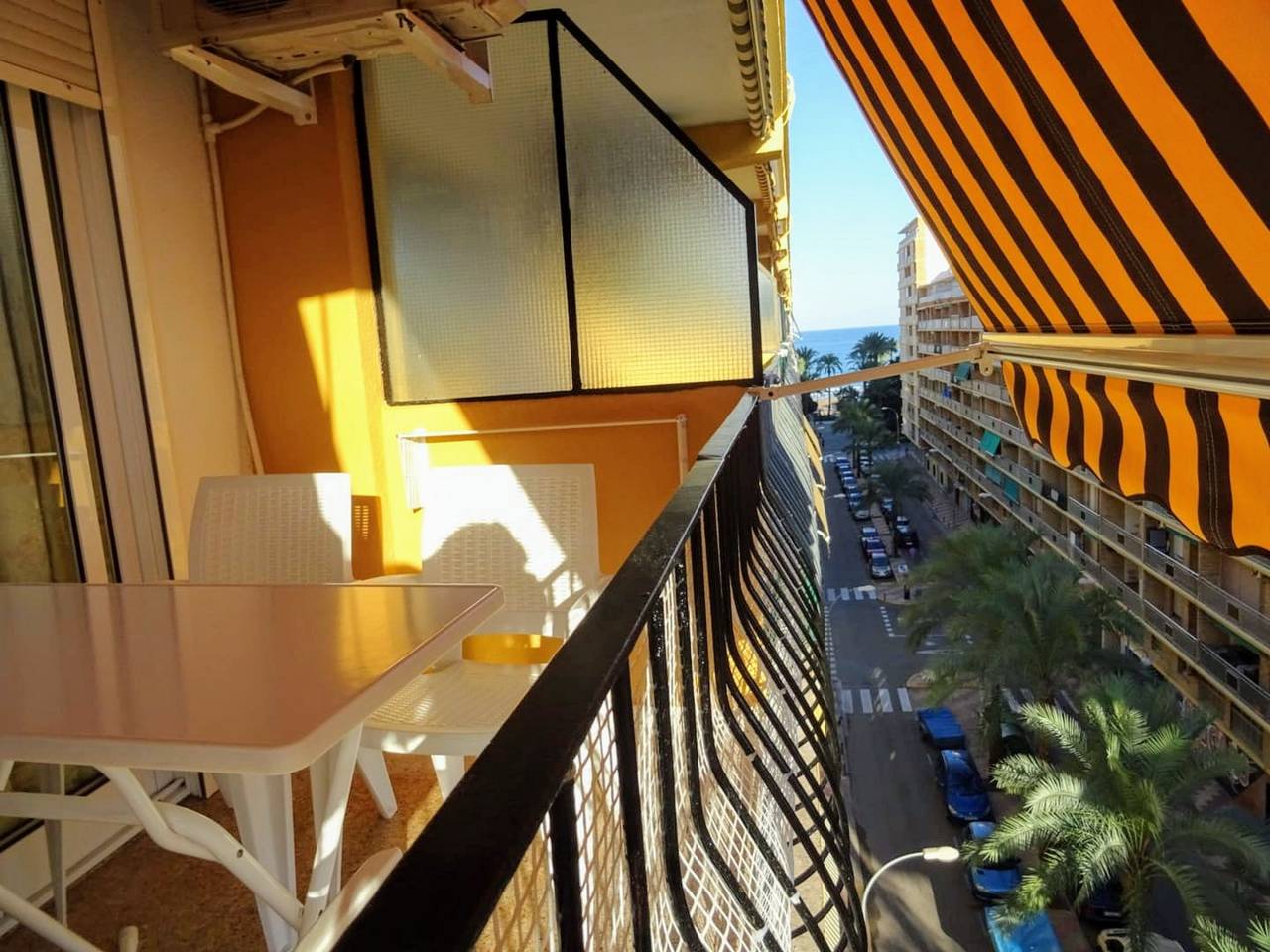 Entire apartment, Holiday apartment for 4 people with terrace in Cullera, Costa de Valencia