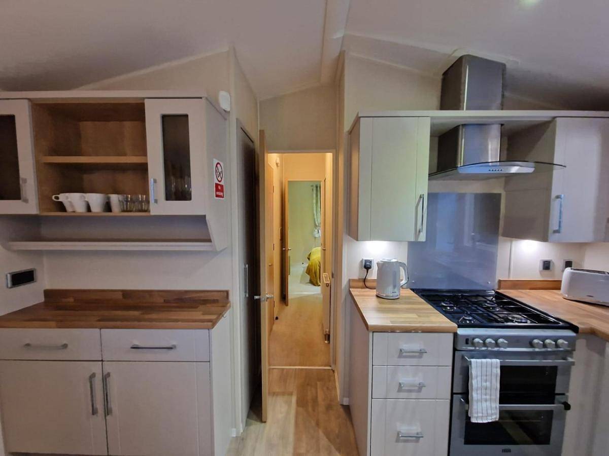Beautiful Caravan near Edinburgh nr 9 in Edinburgh and Lothian