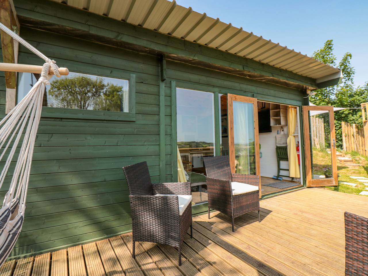 Dart View Hideout in Totnes, Devon