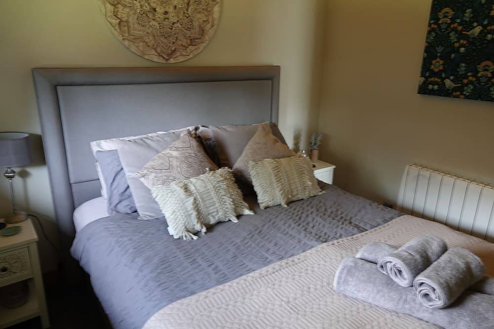 Boutique, 3 bedroom lodge in the heart of Northumberland with private hot tub in Northumberland National Park