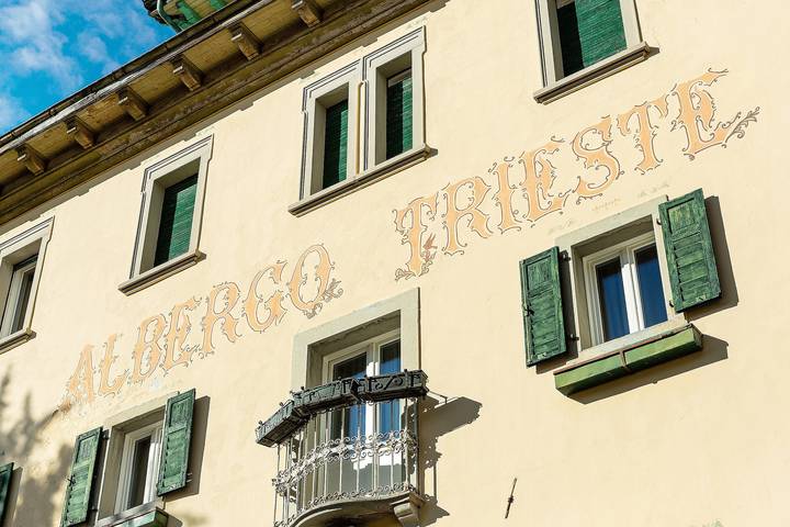 Albergo Trieste – Room '12' with Wi-Fi in Lorenzago di Cadore, Carnic Prealps