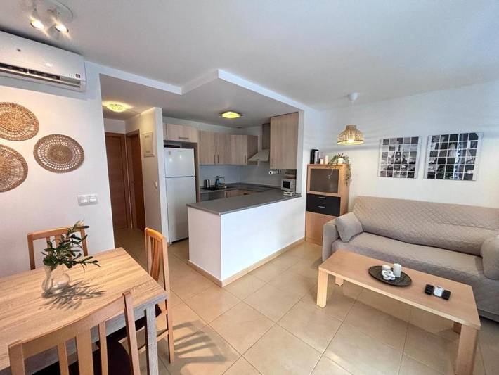 Apartamento de vacaciones para 5 personas, con jardín además de piscina y vistas - 1