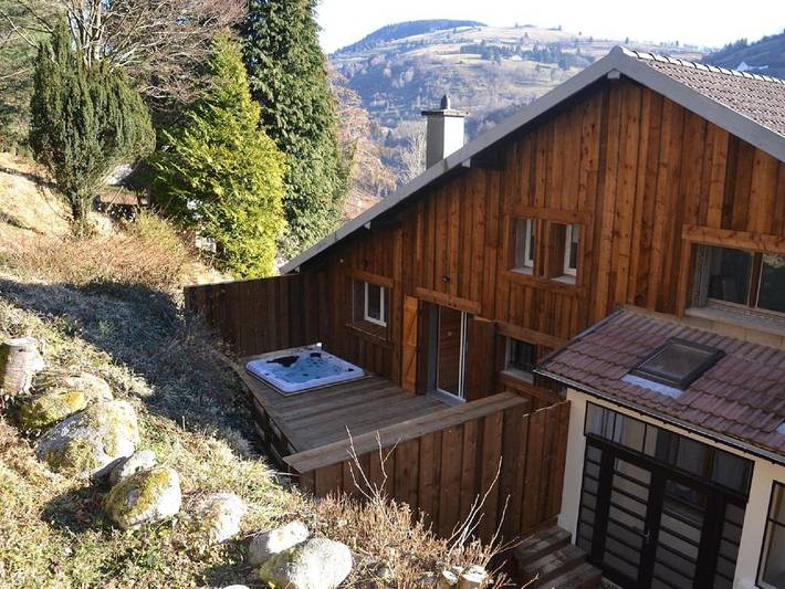 Gîte pour 15 personnes, avec terrasse et jacuzzi - 1