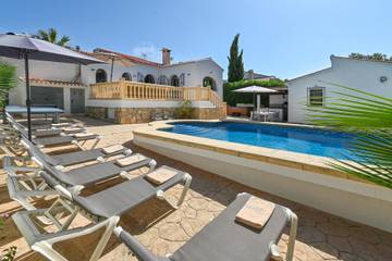 Villa pour 10 Personnes dans Granadella, Jávea, Photo 1