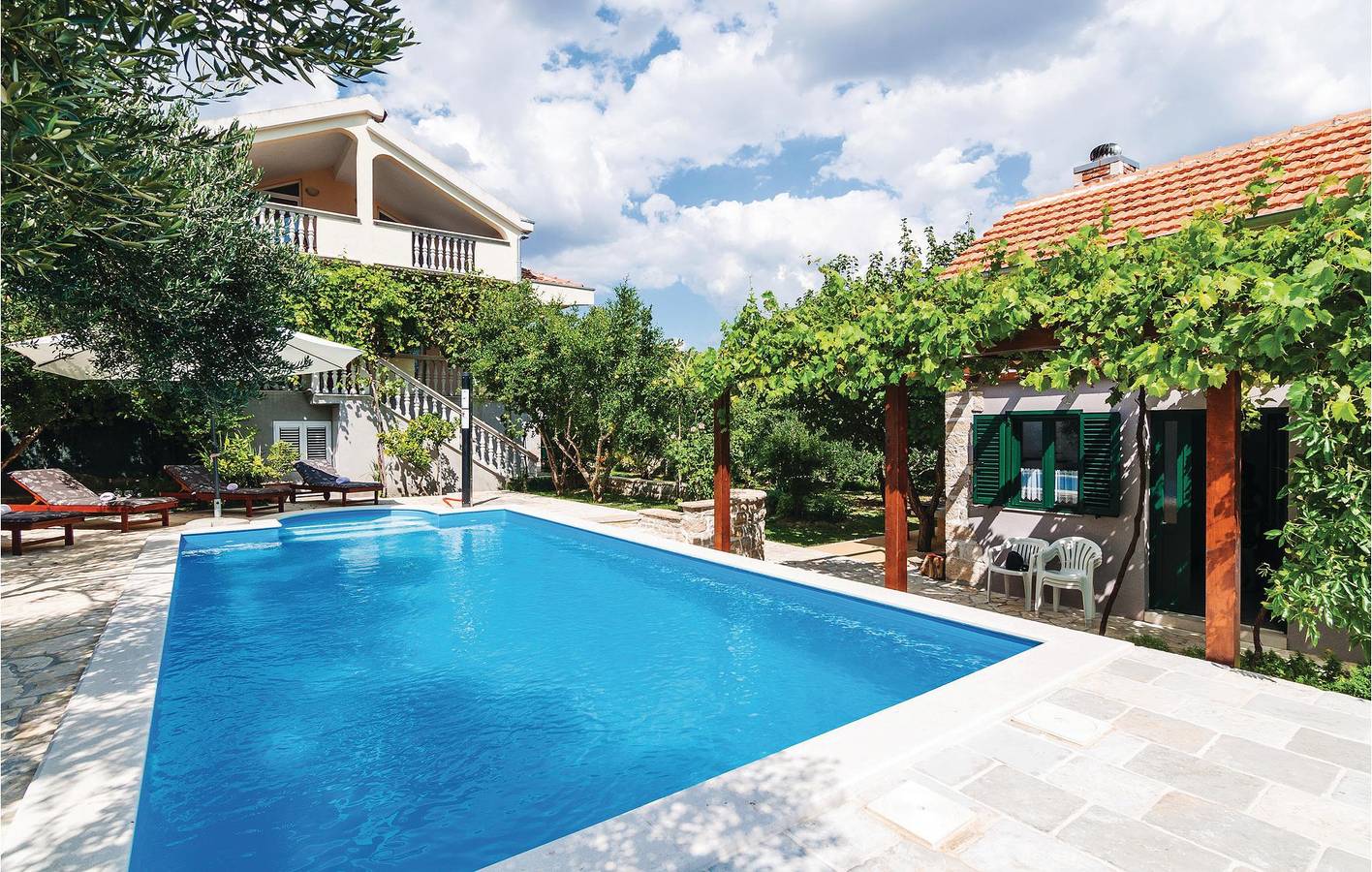 Ferienhaus für 10 Personen mit Terrasse in Grad Benkovac, Zadar