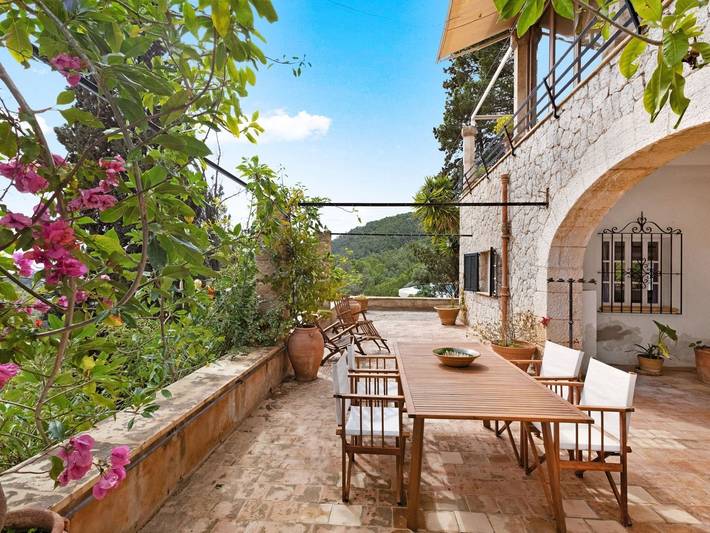 Ferienwohnung für 8 Personen, mit Balkon/Terrasse und Meerblick sowie Garten und Pool in Palma - 2