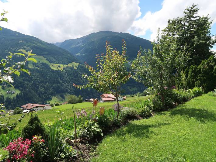 Ferienwohnung für 4 Personen, mit Balkon und Terrasse sowie Garten in Fließ - 3
