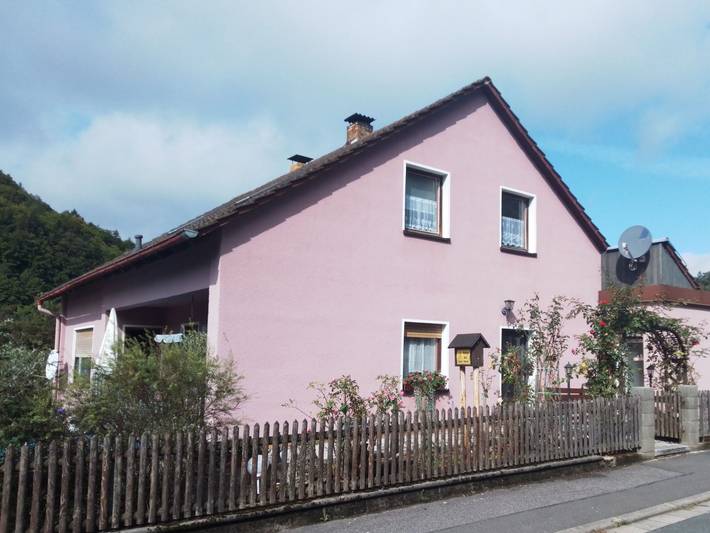 Ferienwohnung für 8 Personen, mit Garten und Ausblick