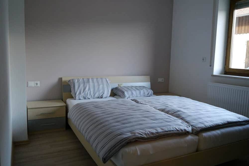 Ferienwohnung für bis zu 6 Personen, allein im Haus, herrliche Aussicht in Ostbayern