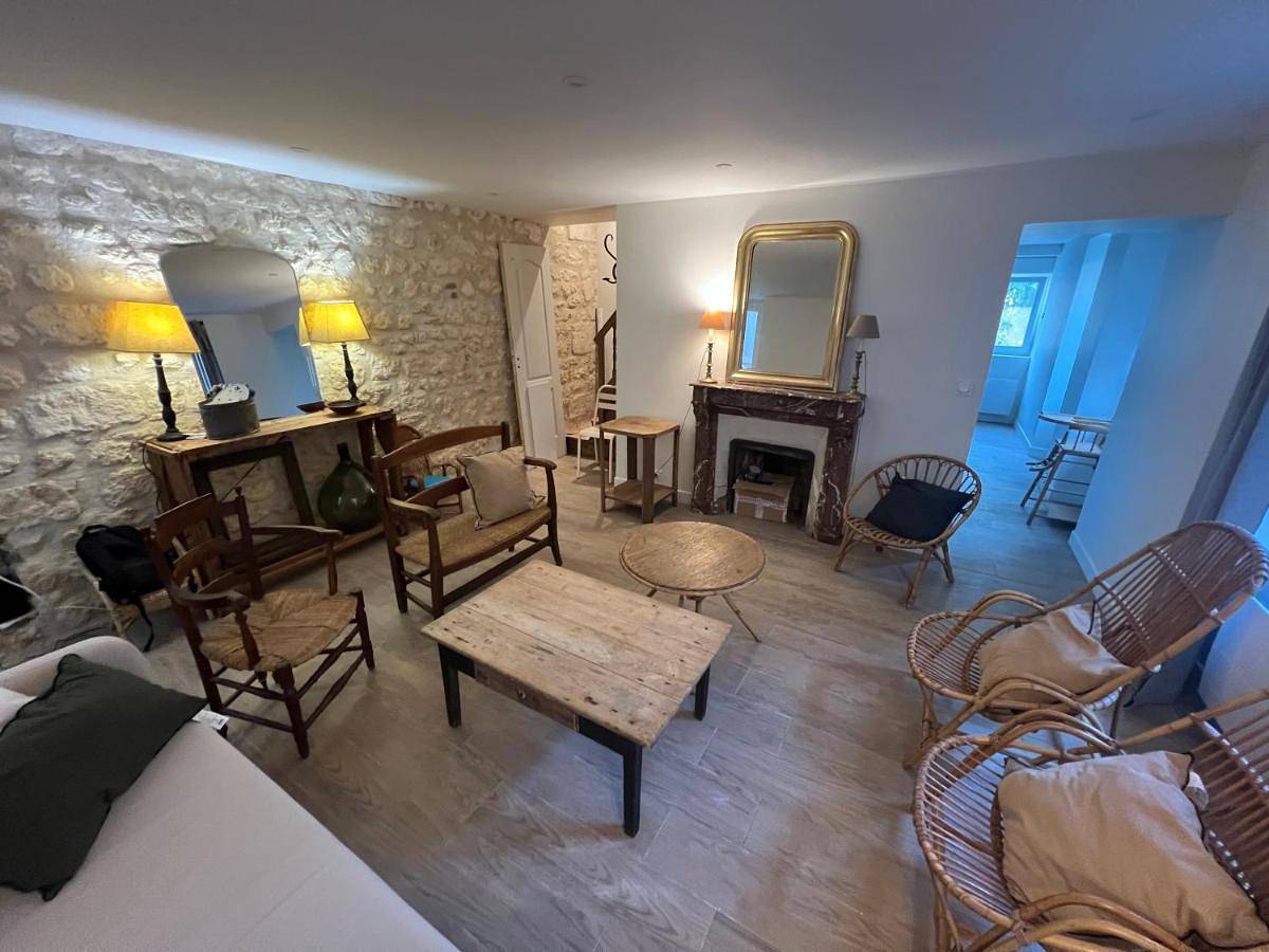 Maison d Albertine, charme, jardin, hyper centre in Bourges, Région de Bourges