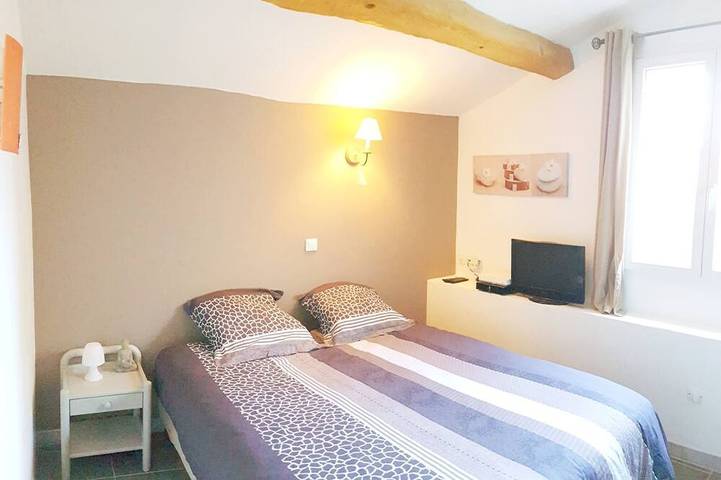 Location de vacances pour 12 personnes, avec jardin, animaux acceptés à Callas - 2